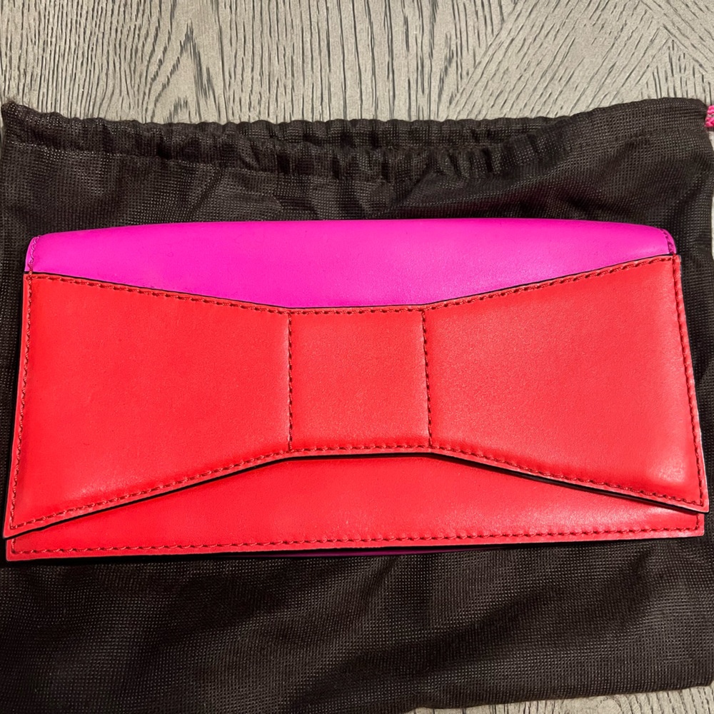 '2 park avenue beau' clutch
KATE SPADE NEW YORK